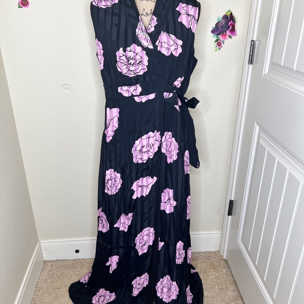 Jessica Simpson Sleeveless Floral Wrap Maxi Black & Pink Maternity Dress Size M